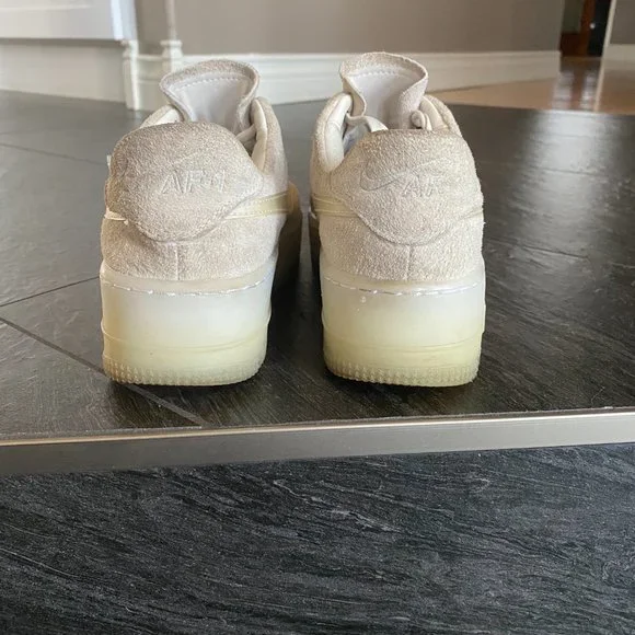 Air Force 1 Sage Low LX - Picture 6 of 11